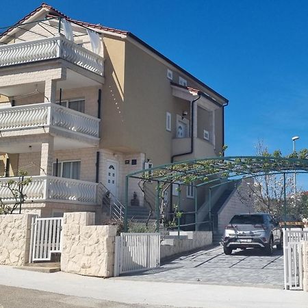 Apartments Cosic Grebastica Luaran gambar