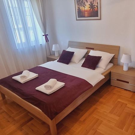Apartments Cosic Grebastica Luaran gambar