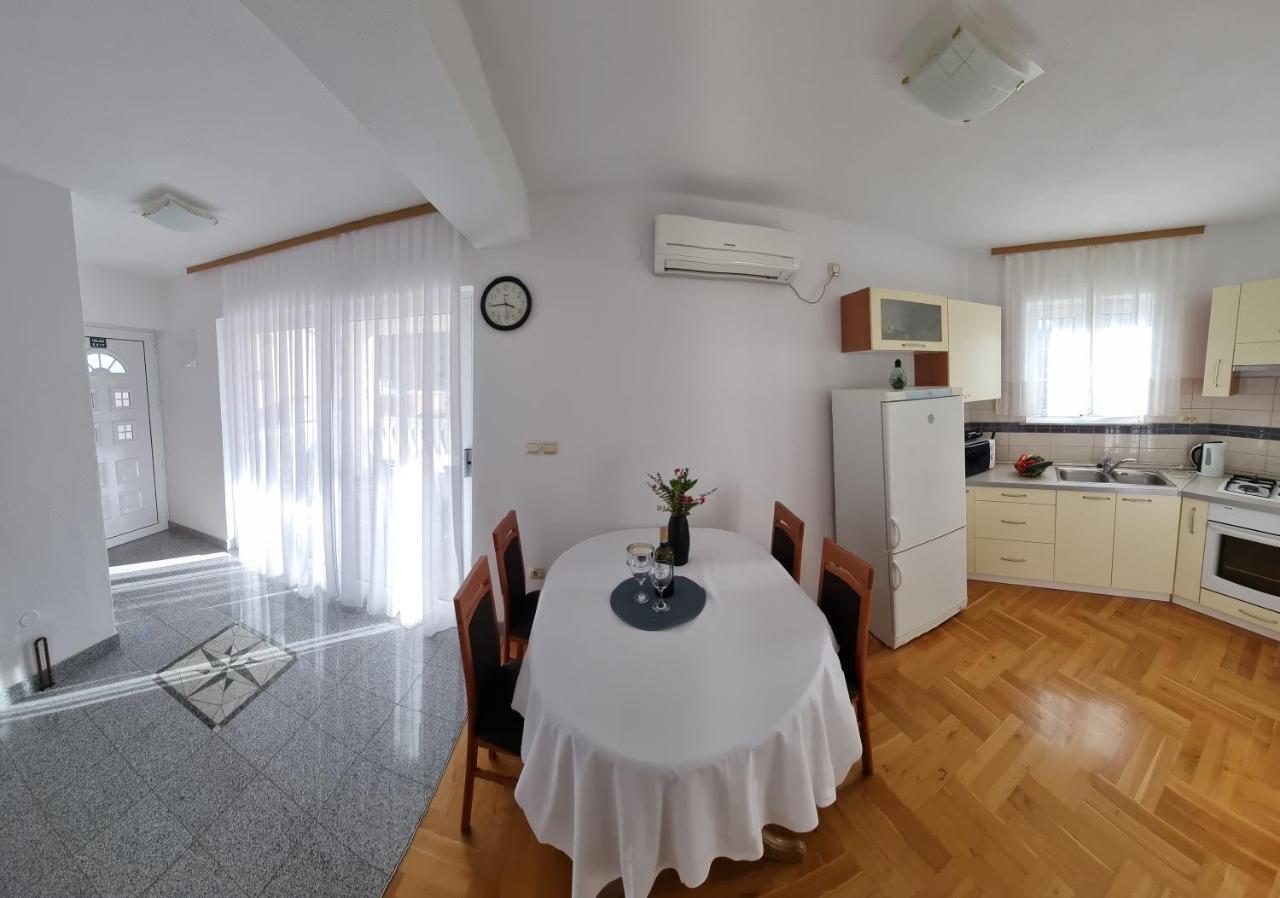 Apartments Cosic Grebastica Luaran gambar