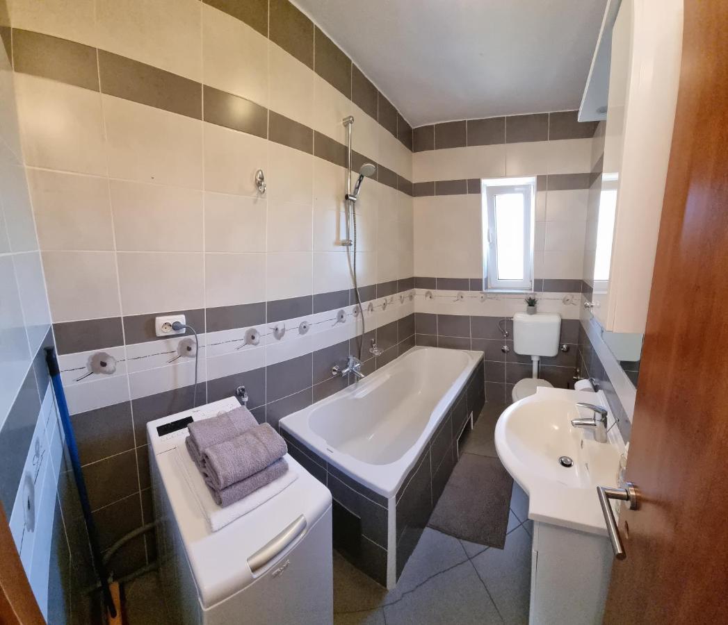 Apartments Cosic Grebastica Luaran gambar