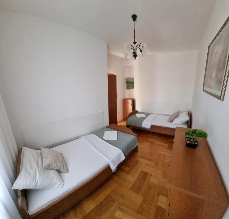 Apartments Cosic Grebastica Luaran gambar