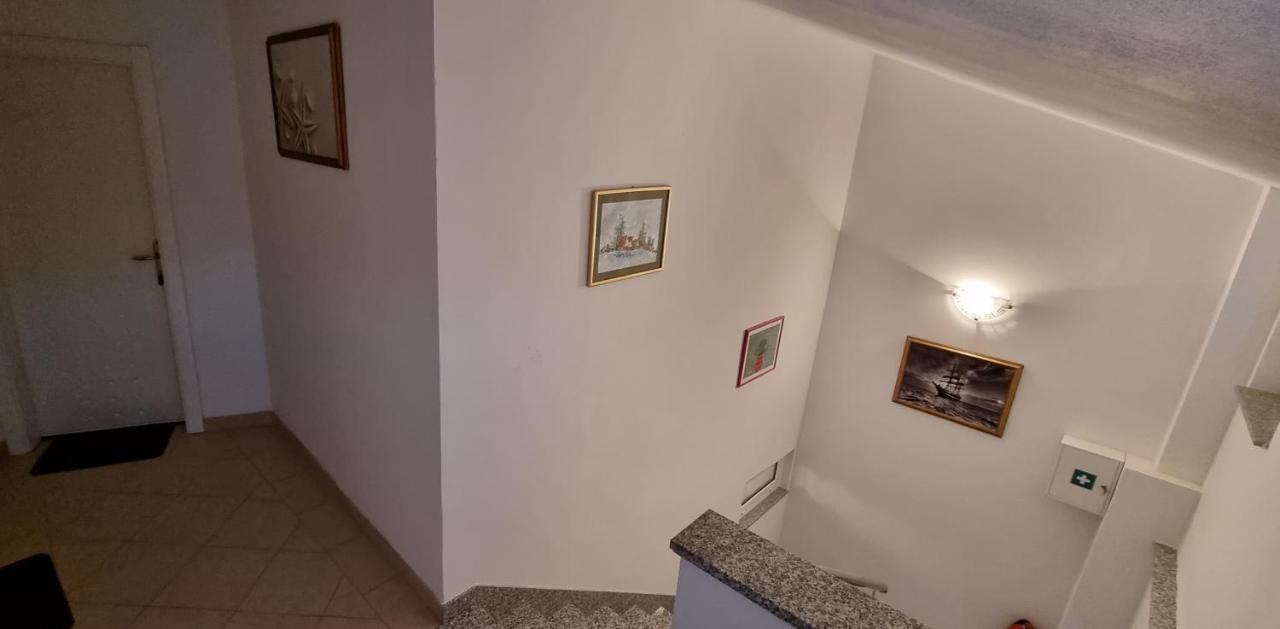 Apartments Cosic Grebastica Luaran gambar