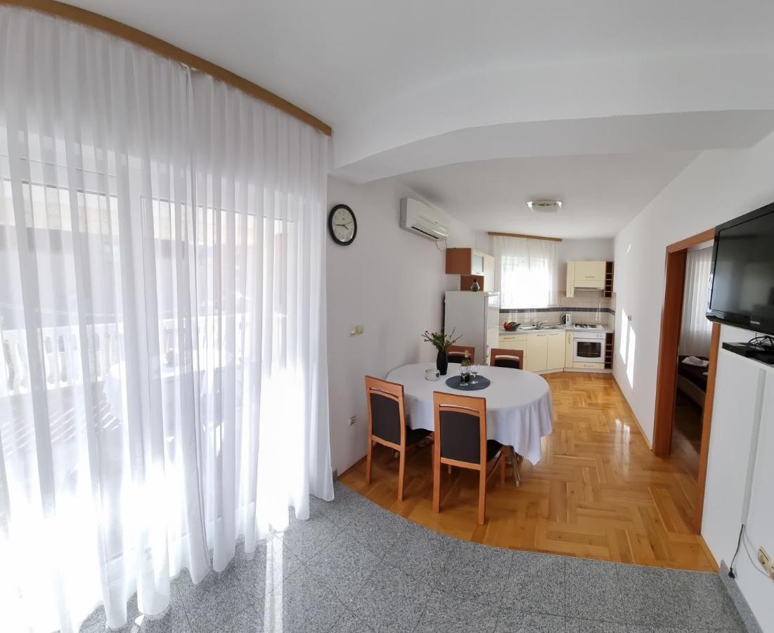 Apartments Cosic Grebastica Luaran gambar