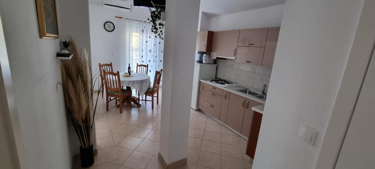 Apartments Cosic Grebastica Luaran gambar